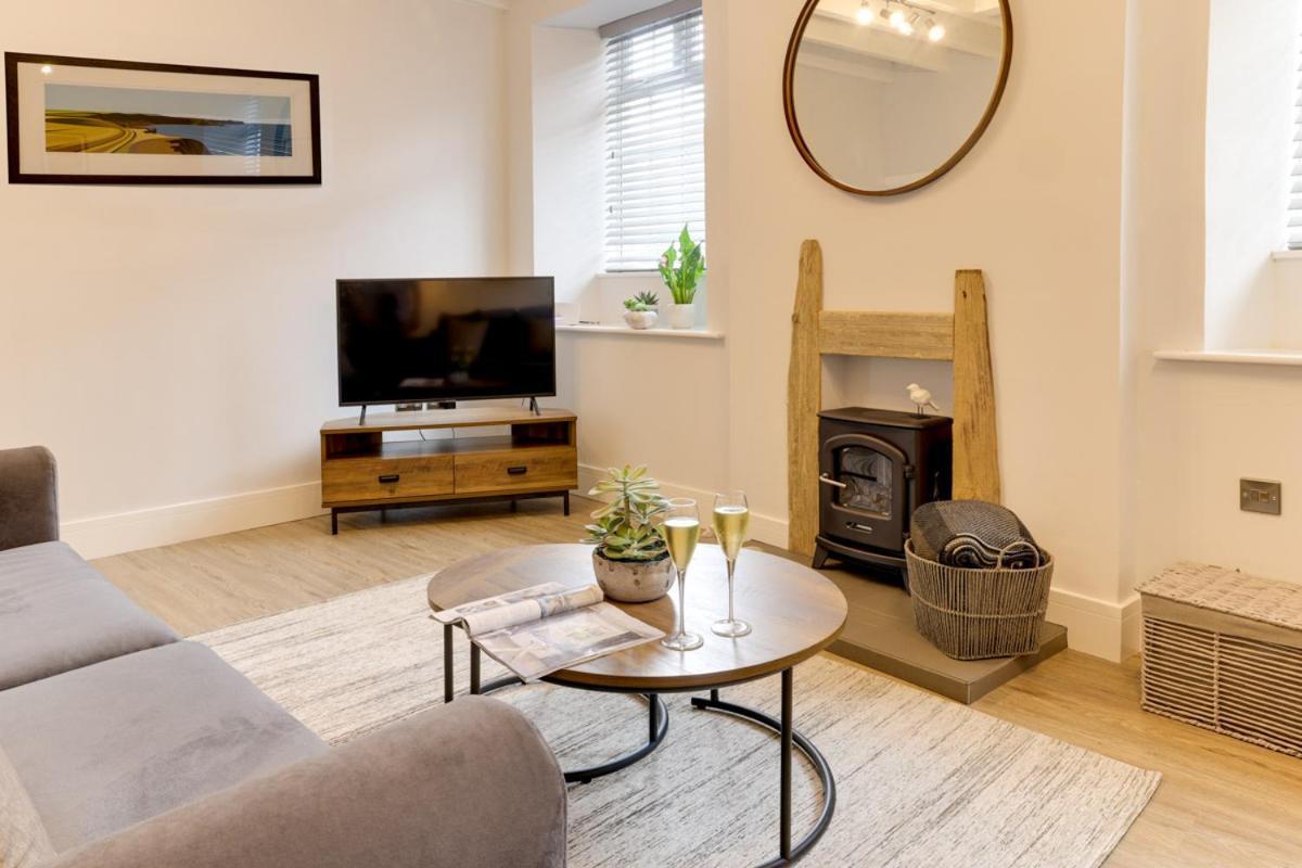 Beam End Snainton - Modern 2-Bedroom Stone Cottage Eksteriør bilde