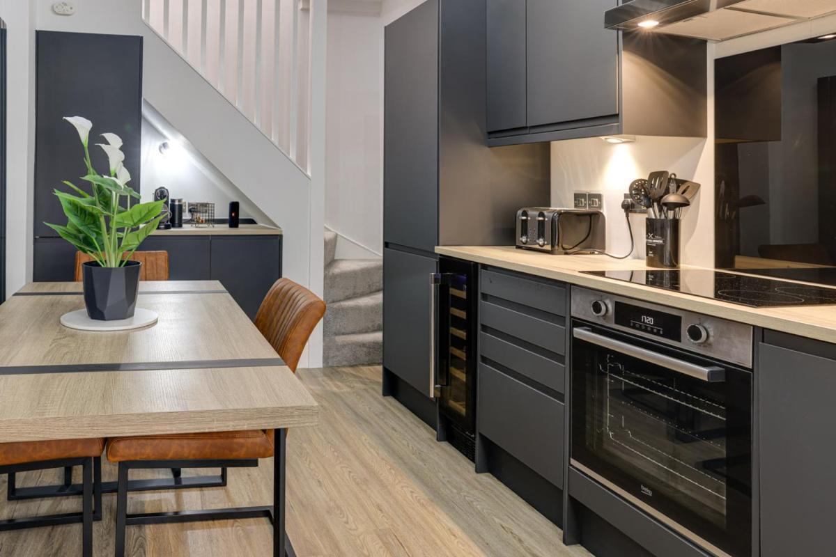 Beam End Snainton - Modern 2-Bedroom Stone Cottage Eksteriør bilde
